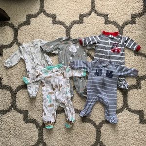 Lot of 5 sleep and play footies. Smoke free home.